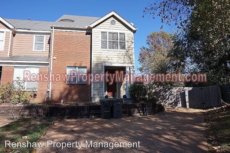 1st image of 746 Walnut Woods Cv N