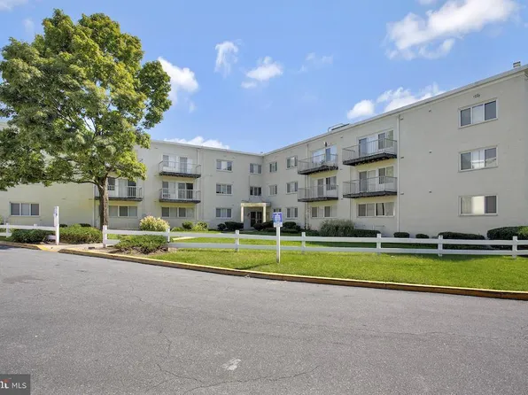 5601 Parker House Ter APT 201, Hyattsville, MD 20782