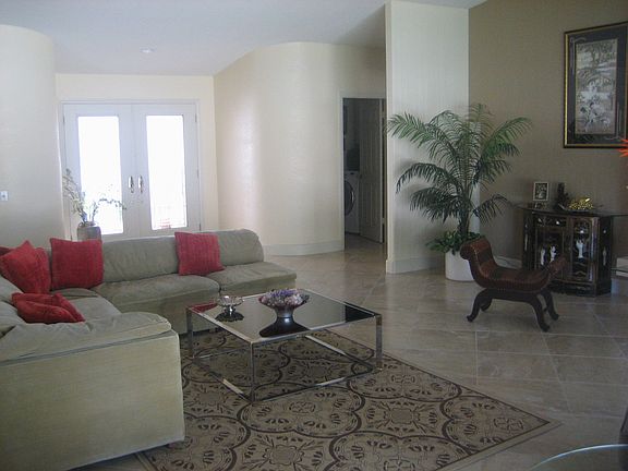 4th image of 82530 Bogart Dr