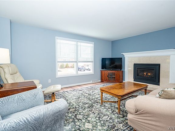 3rd image of 950 Hopkins Rd APT A