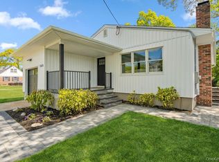 165 Livingston Avenue, Babylon, NY 11702