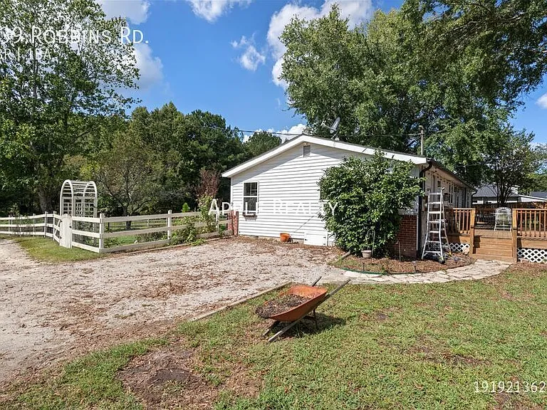 339 Robbins Rd — Photo 15