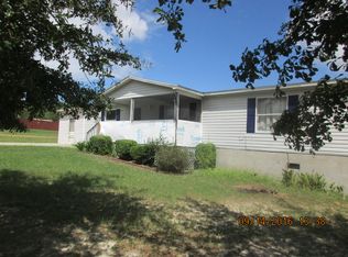 215 Clover Leaf Ln, Dublin, GA 31021