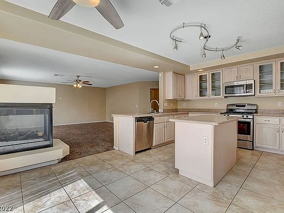 5th image of 9755 Whitewater Canyon Ct
