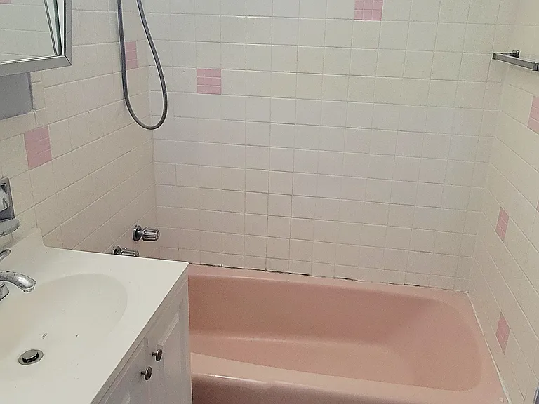 9220 Seymour Ave #2W — Photo 9