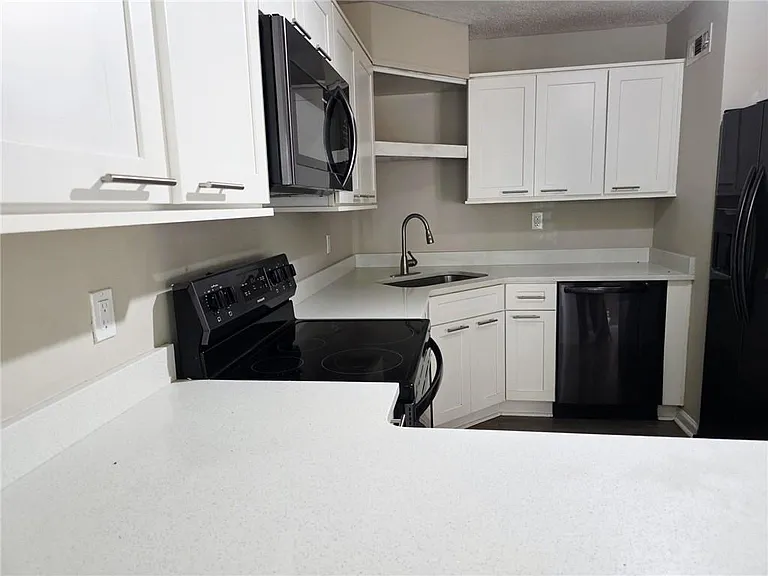 3363 Columbia Trce #3363 — Photo 5