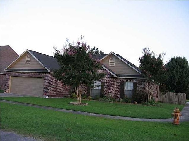 1st image of 200 Lahasky Dr