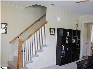 3rd image of 323 Arlington Ave