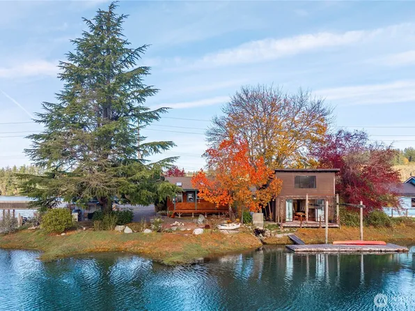 5025 Mud Bay Road NW, Olympia, WA 98502