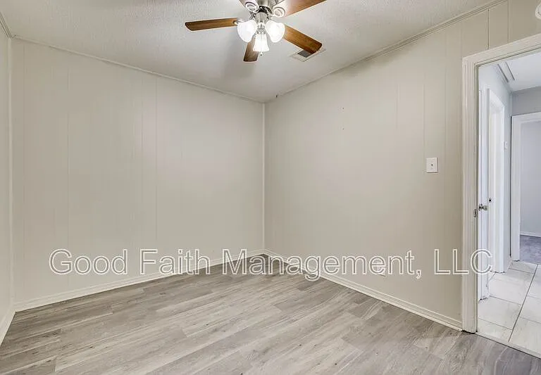 1813 Alder Dr — Photo 31