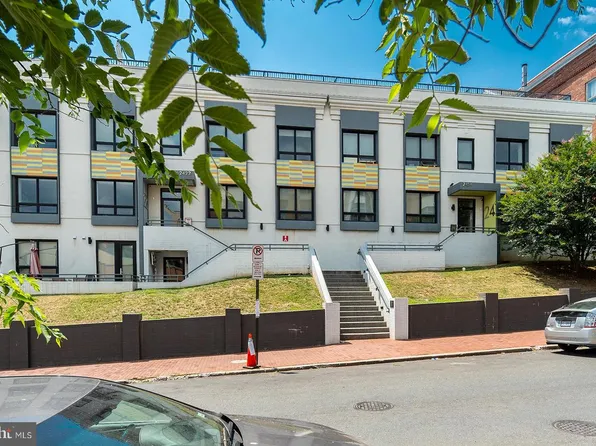2422 17th St NW APT 203, Washington, DC 20036