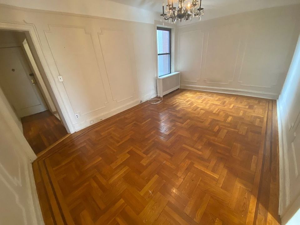 1st image of 25-26 42nd St #2E