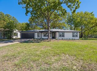 718 N Union St, Whitesboro, TX 76273
