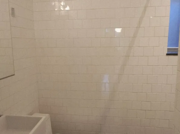 194 Bleecker Street image 7 of 11