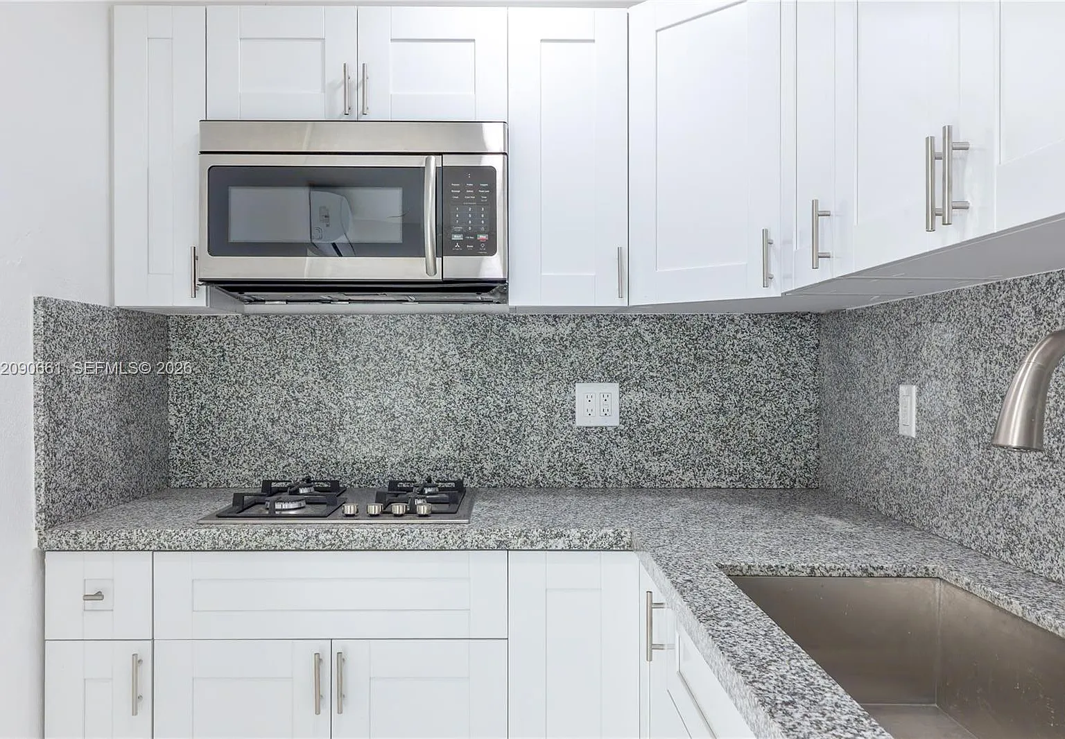 Lauderdale Villas — Photo 2