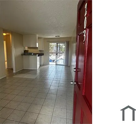 2 bed, 950 sqft, $2,200 — Photo 1