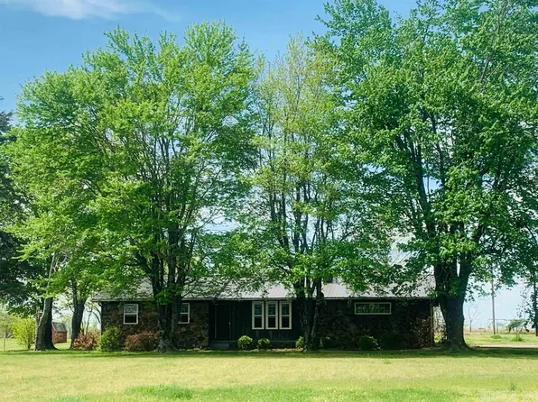211 Westwood Dr, Marshall, AR 72650