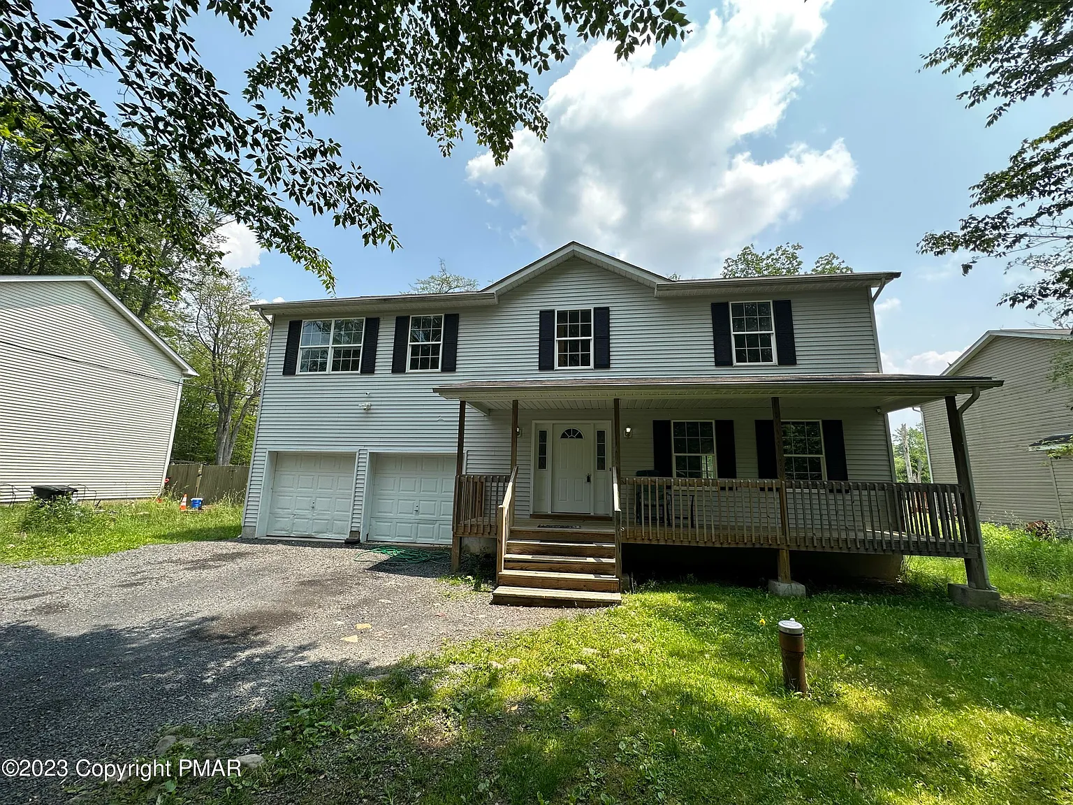 1166 Chickadee Dr photo 1