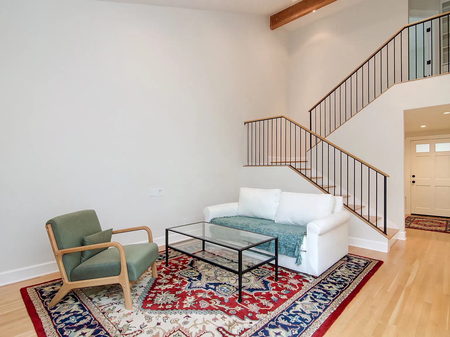 2 bed, 1.5 bath, 1200 sqft, $3,800 — Photo 2