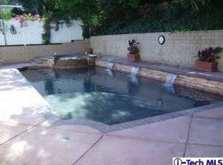 1015 Dolorita Ave, Glendale, CA 91208