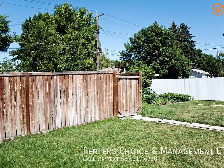 1823B 16th Ave S — Photo 13