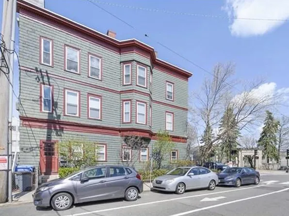67-69 Ellery St #4, Cambridge, MA 02138