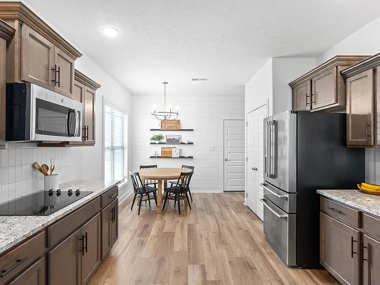 516 Bowden Dr — Photo 11