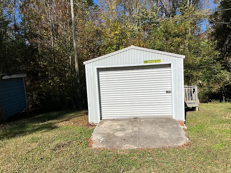 208 Price St — Photo 17