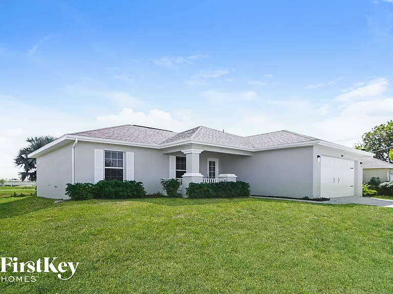 1319 NW 13th Ave — Photo 2