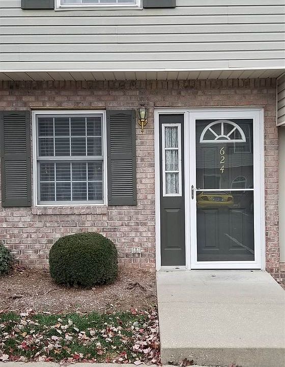 1st image of 624 E Sherwood Hills Dr