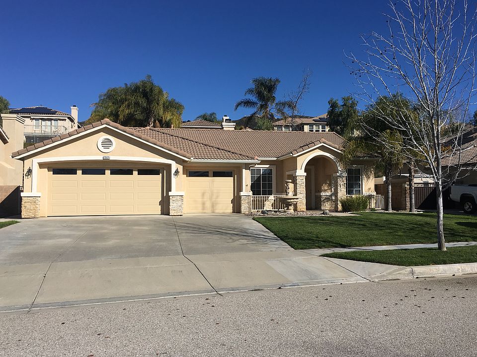 1st image of 13525 Canyon View Dr