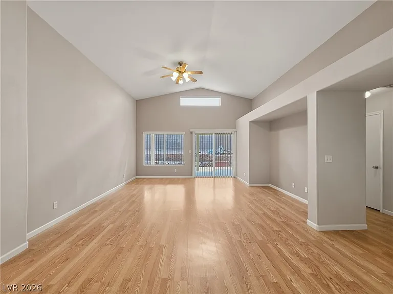 1037 Blue Lantern Dr — Photo 11