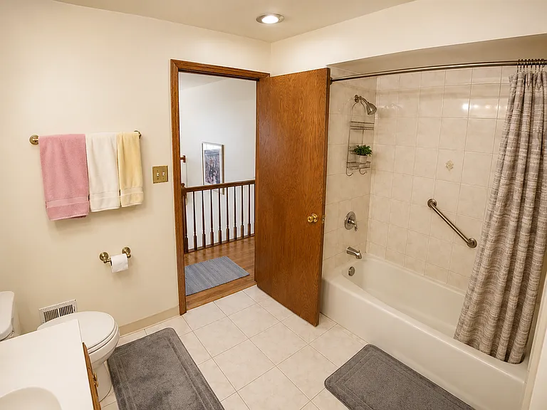Sugarbush Ln — Photo 16