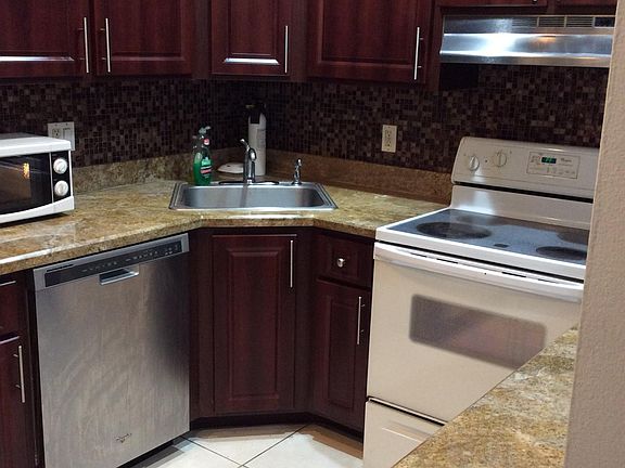3rd image of 516 Shady Pine Way APT A2