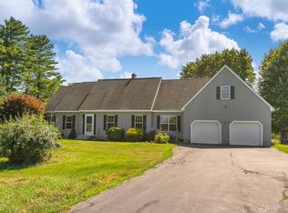 701 River Rd, Buxton, ME 04093