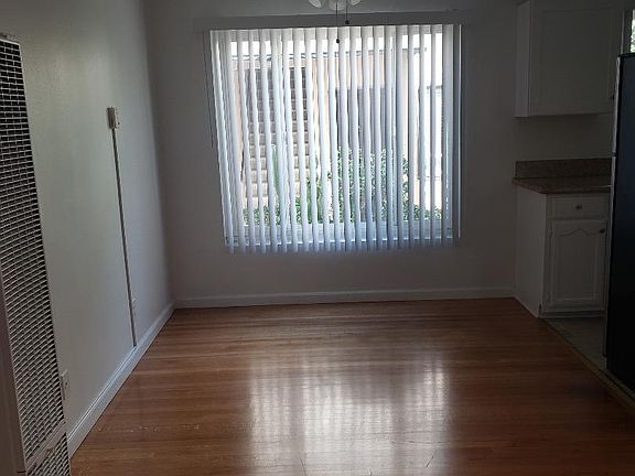 2nd image of 1800 Kelton Ave #2