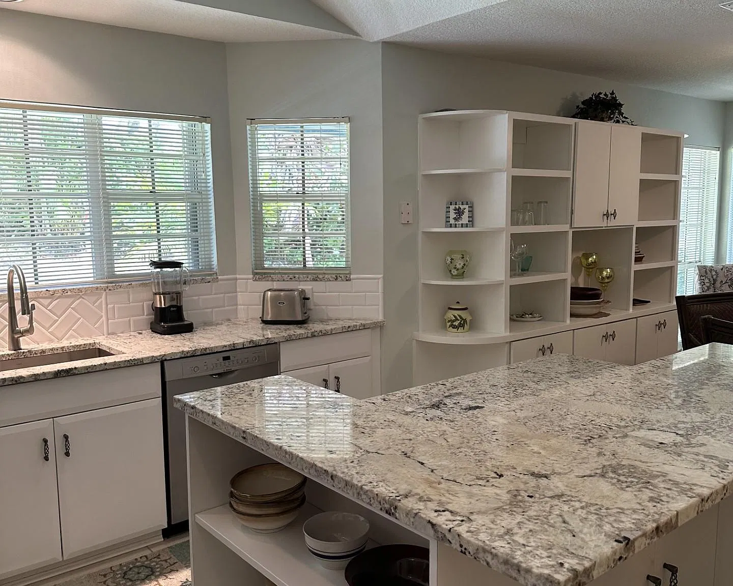 2 bed, 1254 sqft, $3,200 — Photo 3