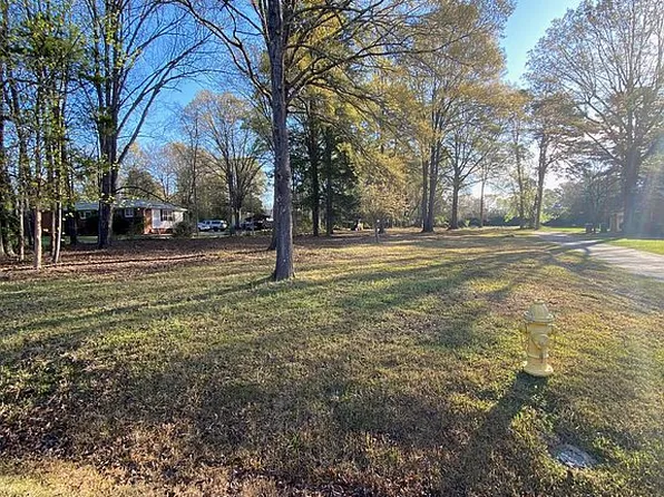 1030 Norwich Rd, Charlotte, NC 28227