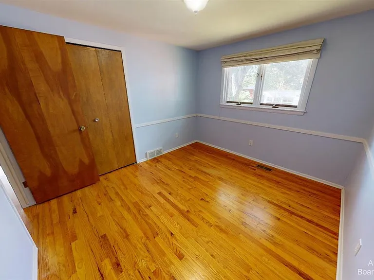 2235 Prairie St — Photo 17