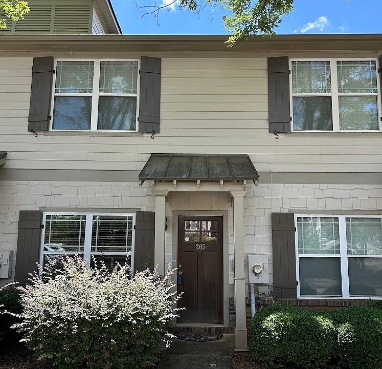 1st image of 265 Center Park Ln