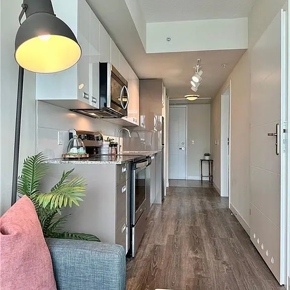 257 Hemlock St #301 — Photo 4