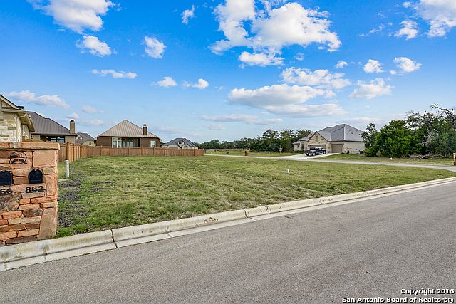 1st image of 862 Lorikeet Ln