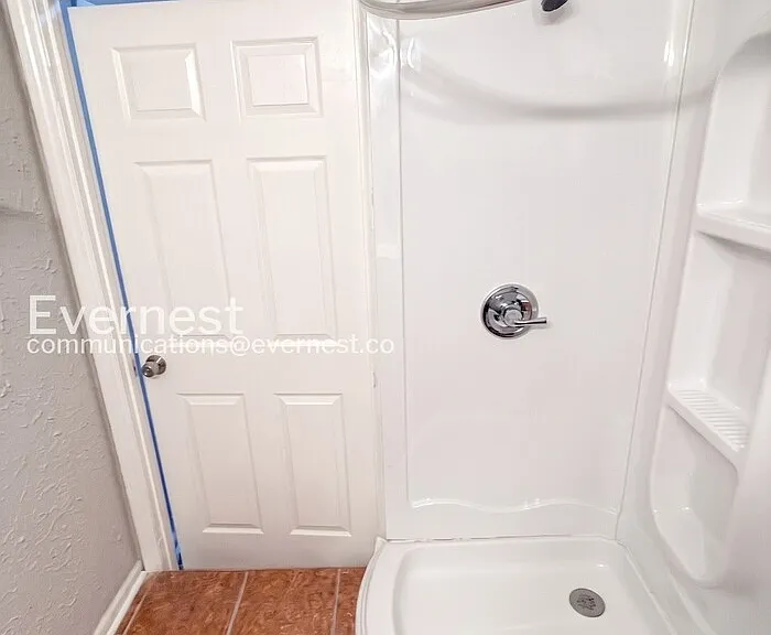 596 Crestmont Ct — Photo 19