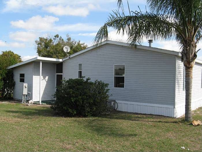 1st image of 4406 Hilo St