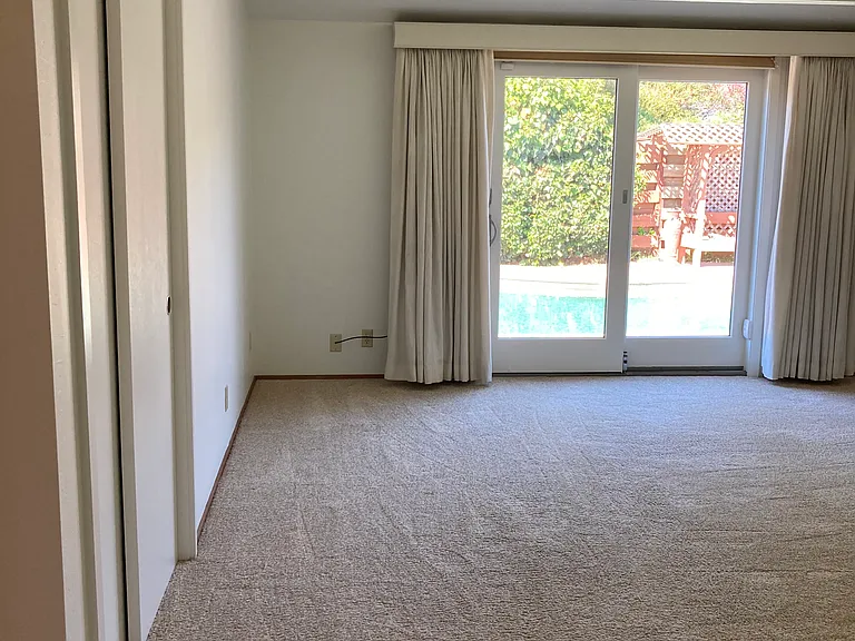 21 Freitas Dr — Photo 29
