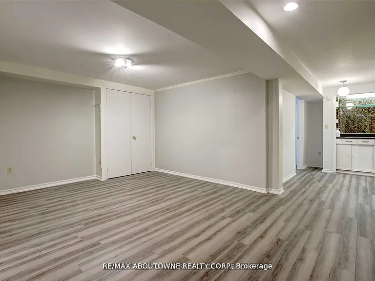 14 Angus Dr #LOWER — Photo 19