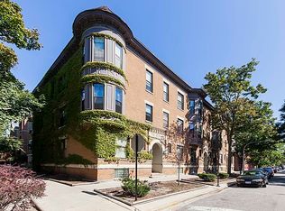 850 W Cornelia Ave #7, Chicago, IL 60657