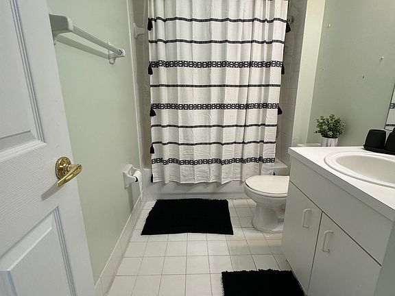 5th image of 6272 NW 38th Dr