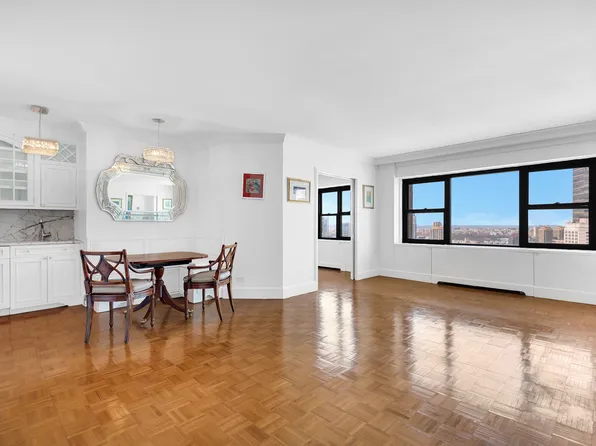 20 West 64th Street image 1 of 21