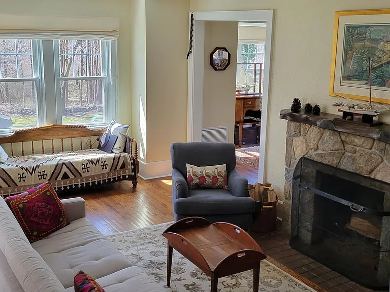 81 W Mountain Rd — Photo 7